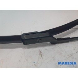 Peugeot - 308 - Front wiper arm
