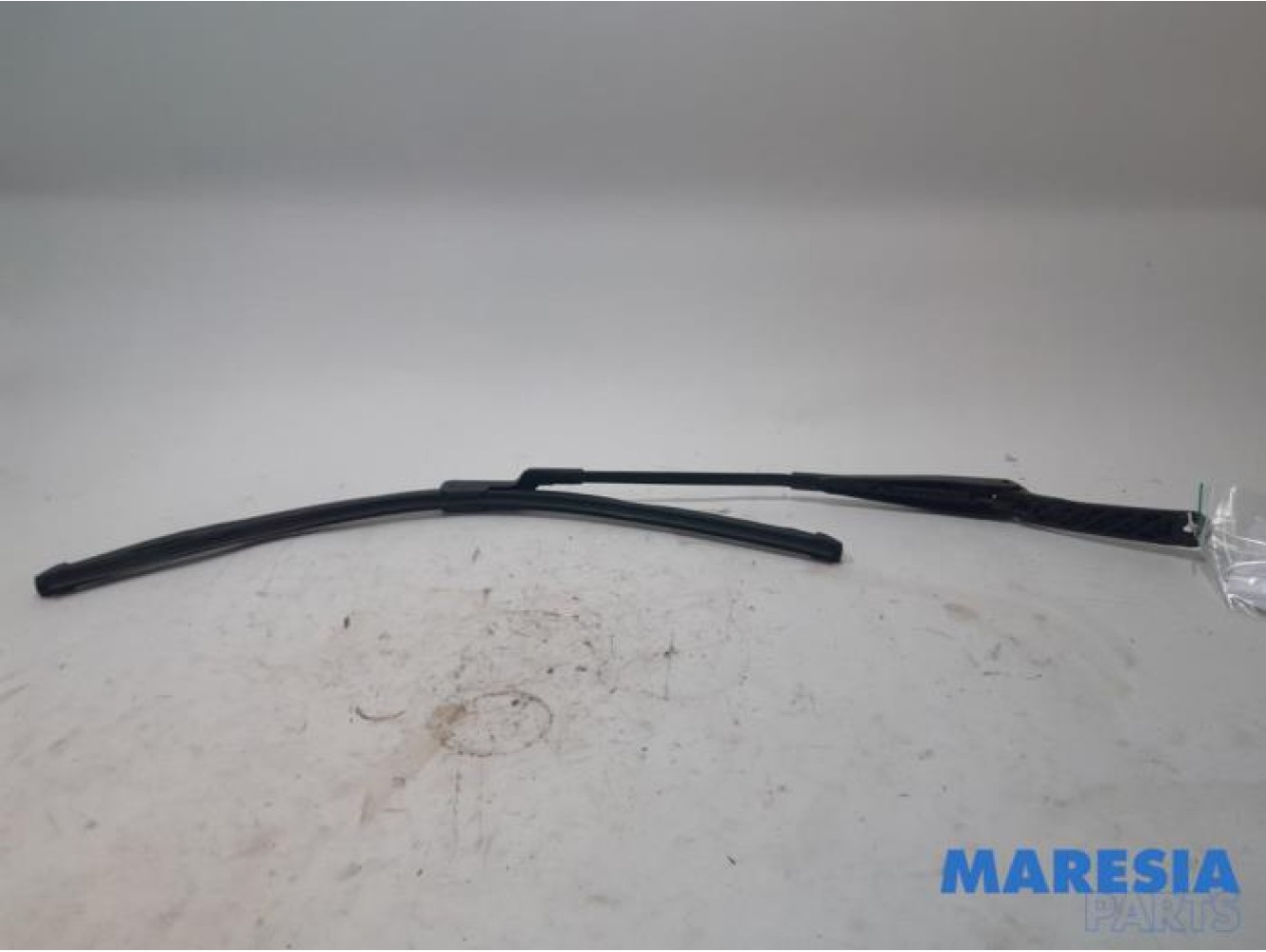 Peugeot - 308 - Front wiper arm