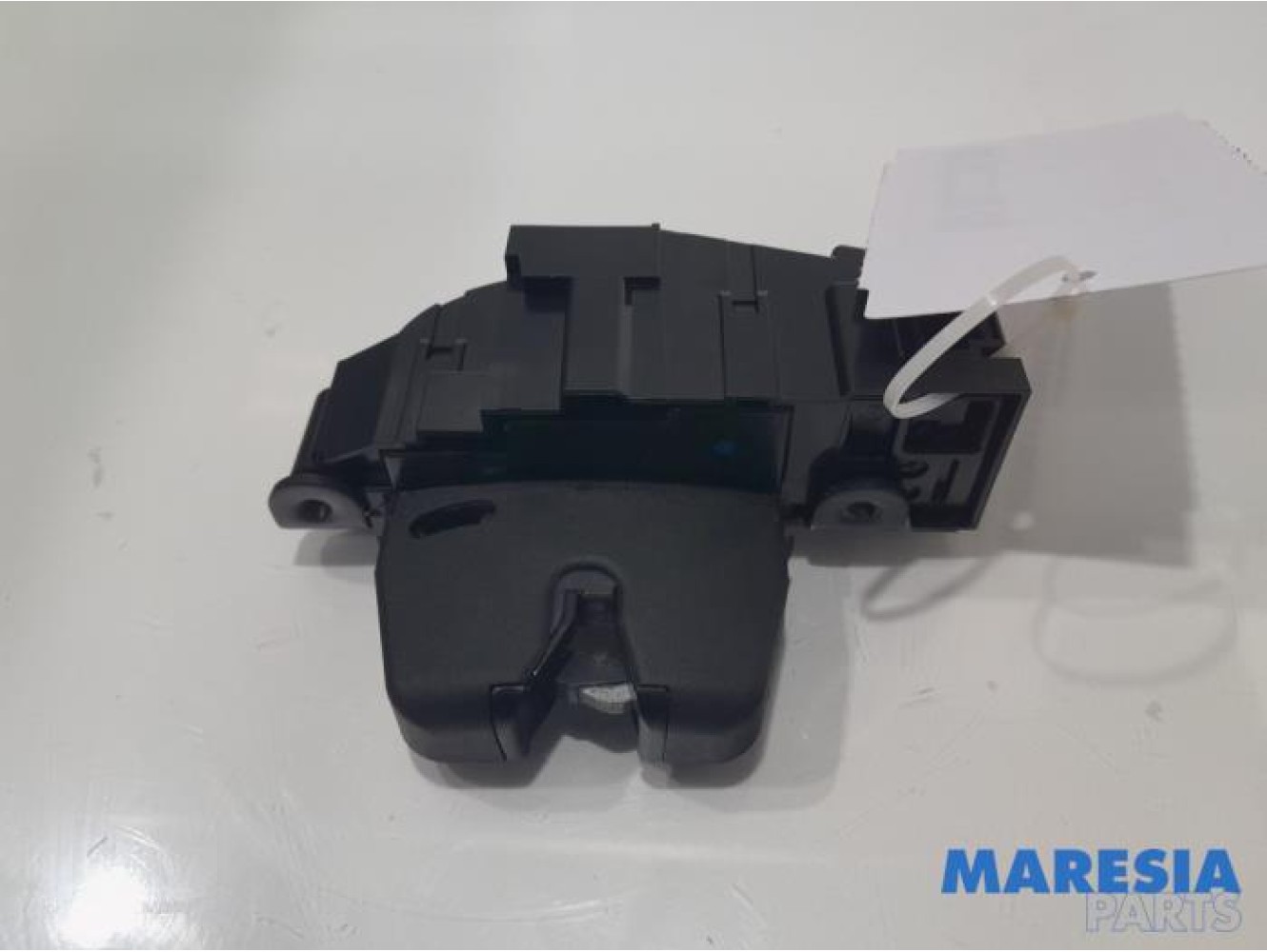 Citroen - C5 - Tailgate lock mechanism