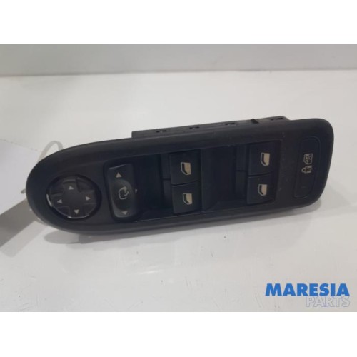 Citroen - C5 - Multi-functional window switch