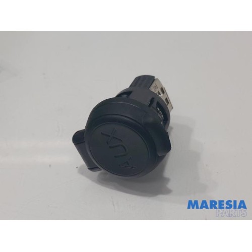 Citroen - DS3 - AUX / USB connection