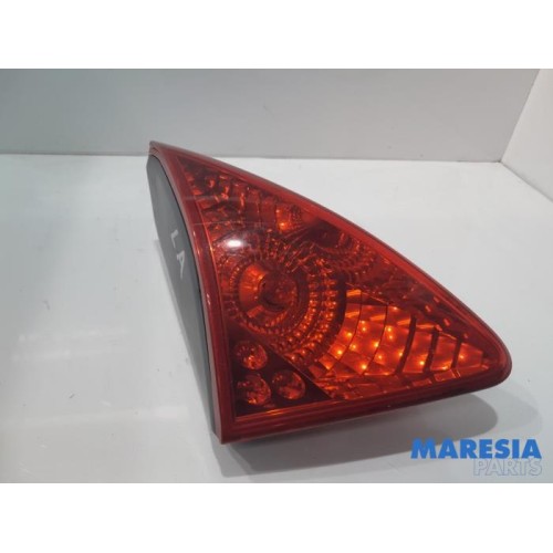 Peugeot - 3008 - Taillight, left