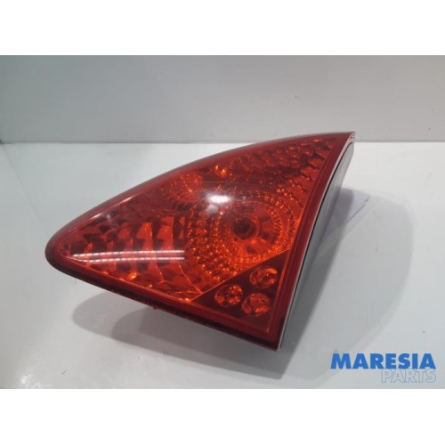 Peugeot - 3008 - Taillight, right