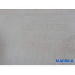 Renault - Master - Front windscreen washer reservoir