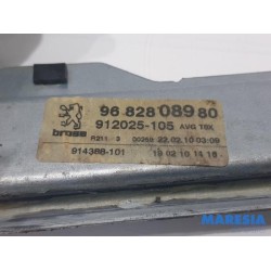 Peugeot - 3008 - Window mechanism 4-door, front left