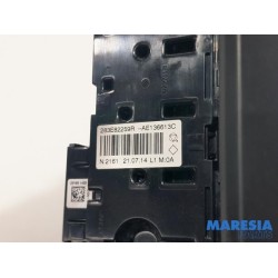 Renault - Master - Radio omlijsting