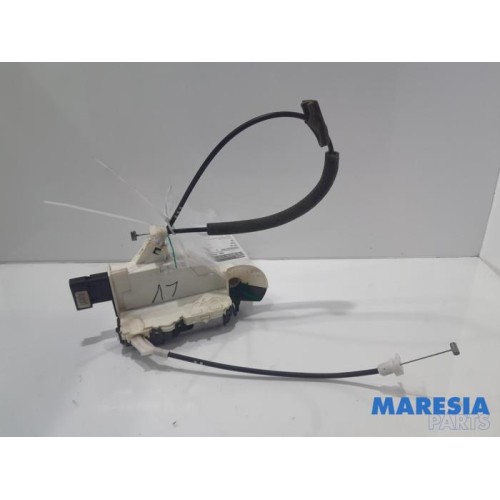 Peugeot - 3008 - Door lock mechanism 4-door, front left