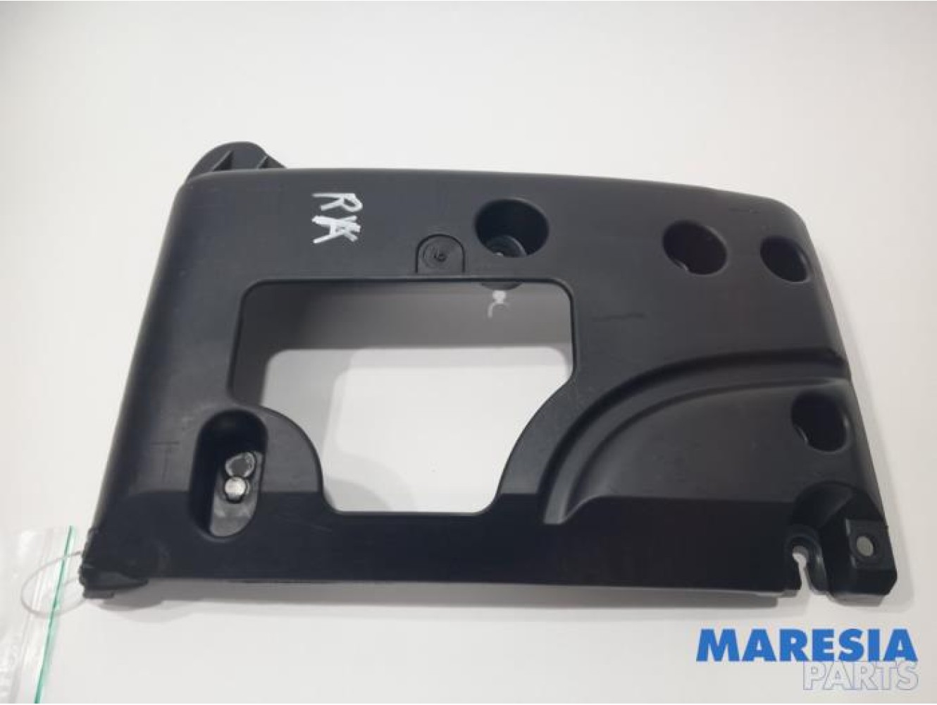 Renault - Master - Rear bumper bracket, right
