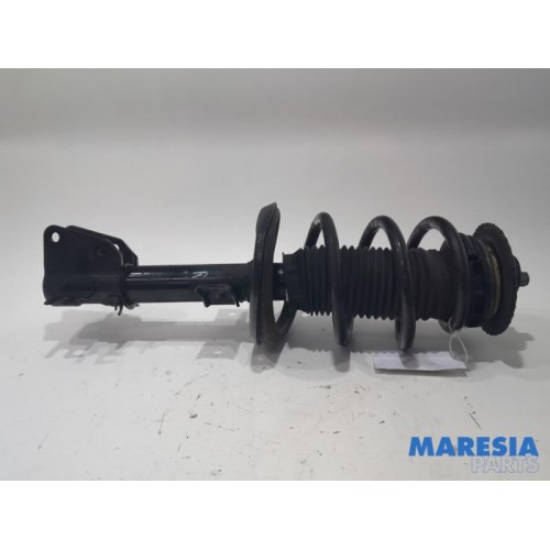 Renault - Master - Front shock absorber rod, right