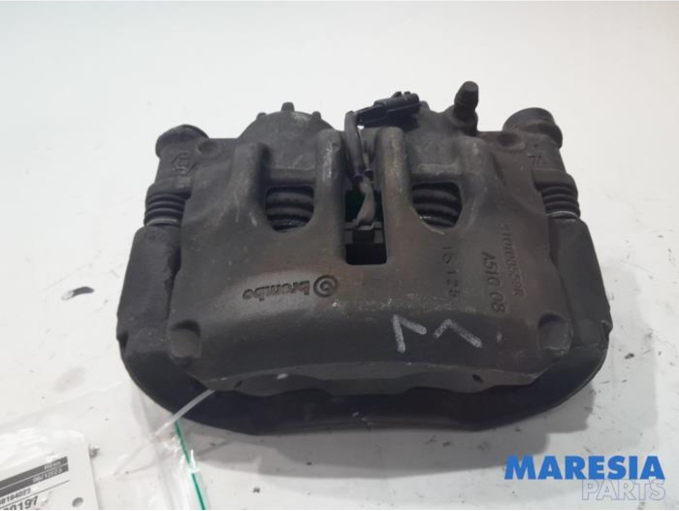 Renault - Master - Front brake calliper, left