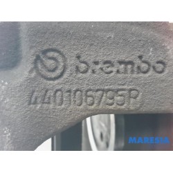 Renault - Master - Remklauw (Tang) links-achter