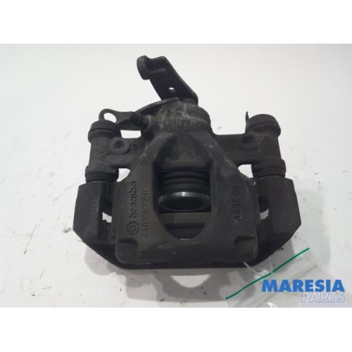 Renault - Master - Rear brake calliper, left