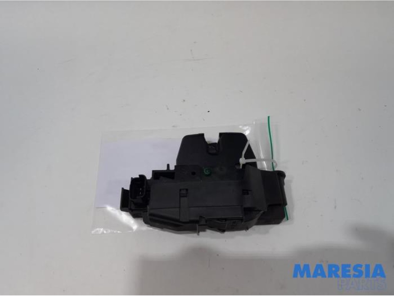 Citroen - C3 - Tailgate lock mechanism