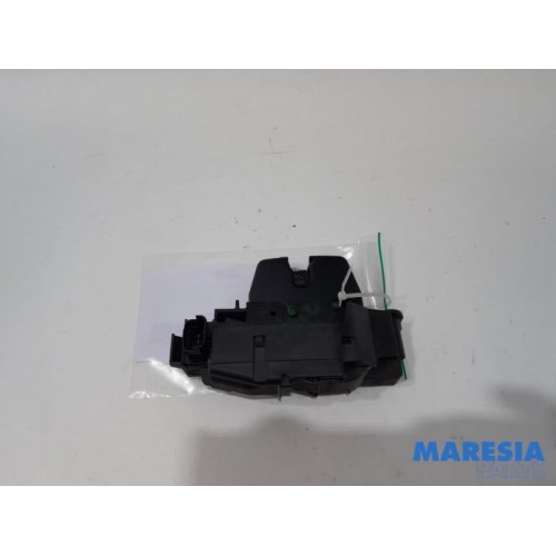 Citroen - C3 - Tailgate lock mechanism