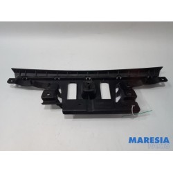 Citroen - C3 - Rear bumper bracket central