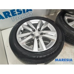 Peugeot - 308 - Sportvelgenset + banden
