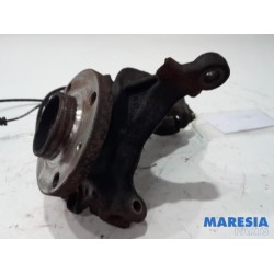 Citroen - C3 - Fusee links-voor