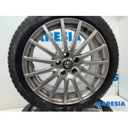 Alfa Romeo - 159 - Sportvelgenset + banden