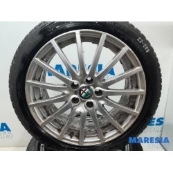 Alfa Romeo - 159 - Sportvelgenset + banden