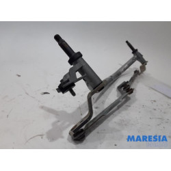 Peugeot - 208 - Wiper mechanism