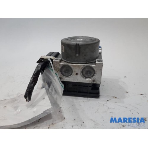 Peugeot - 208 - ABS Pumpe