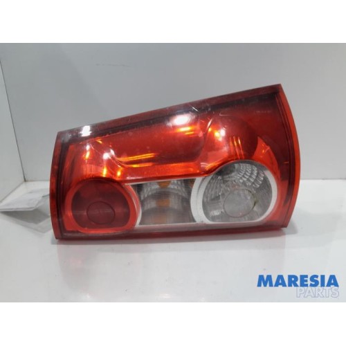 Dacia - Logan - Taillight, right