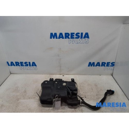 Renault - Trafic - Adblue tank