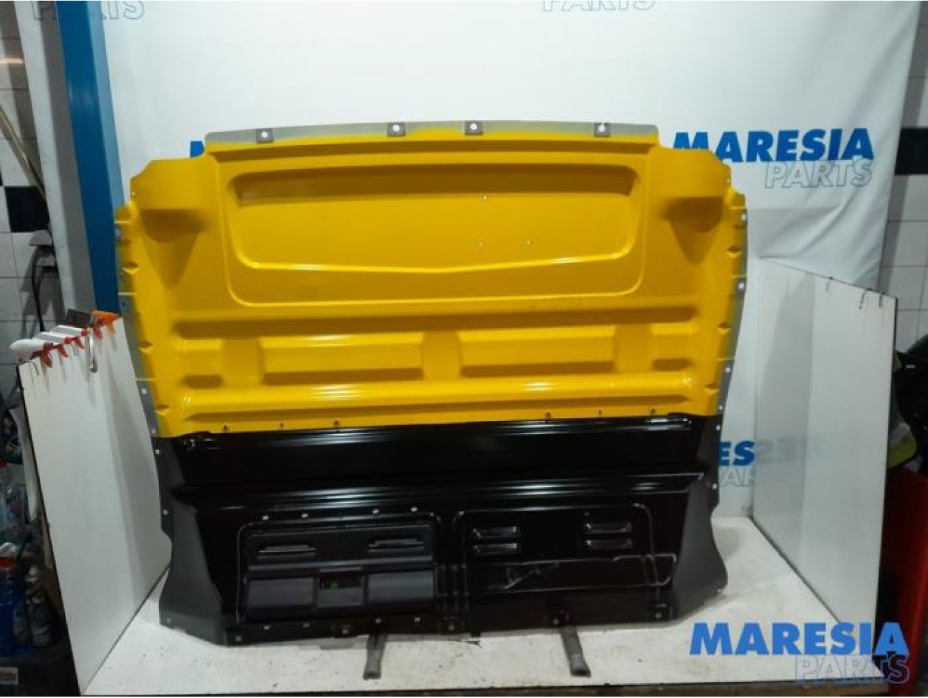 Renault - Trafic - Cabin bulkhead
