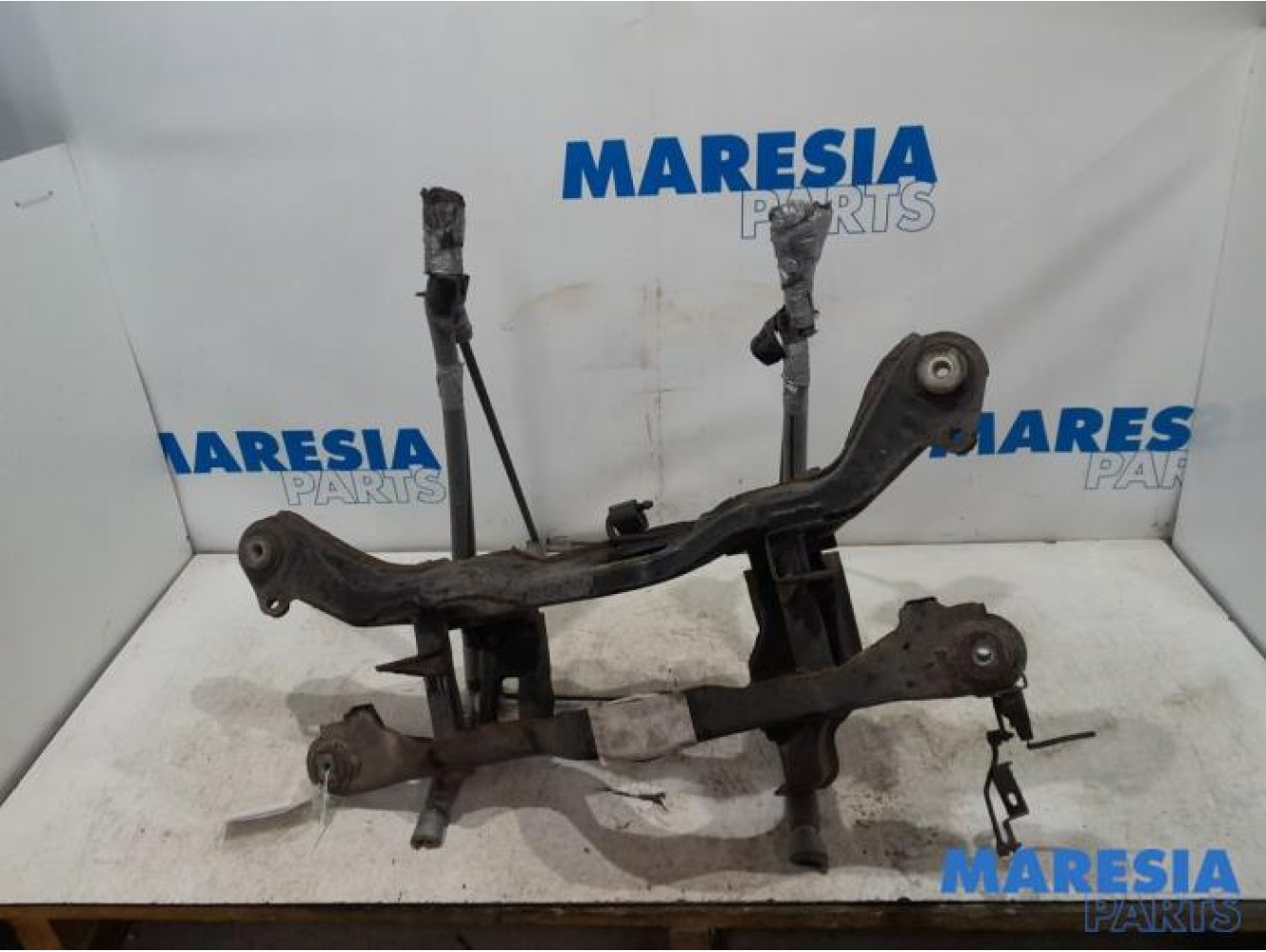 Alfa Romeo - 159 - Rear support beam