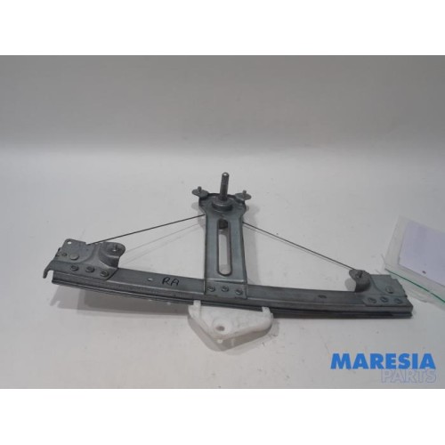 Dacia - Logan - Rear door window mechanism 4-door, right