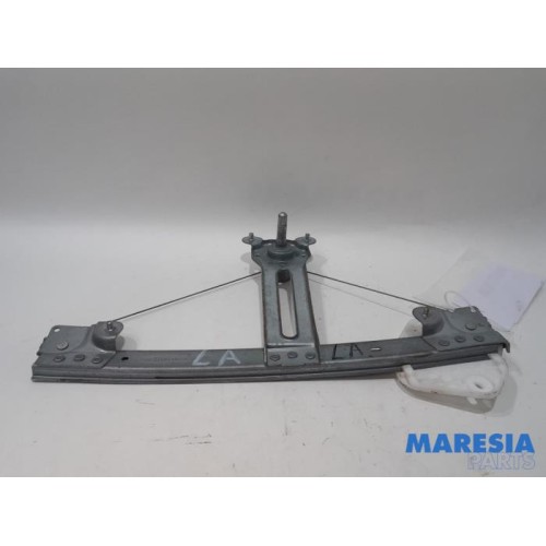 Dacia - Logan - Rear door window mechanism 4-door, left