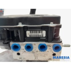 Peugeot - 3008 - ABS Pumpe
