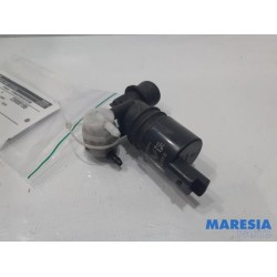 Peugeot - 3008 - Scheibensprüherpumpe vorne