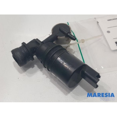 Peugeot - 3008 - Scheibensprüherpumpe vorne