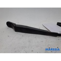 Peugeot - 3008 - Front wiper arm