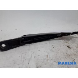 Peugeot - 3008 - Front wiper arm
