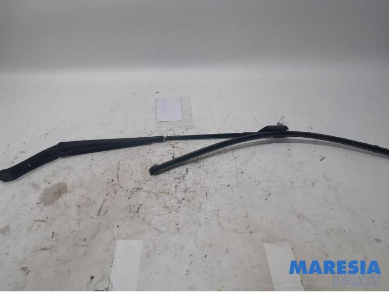Peugeot - 508 - Front wiper arm