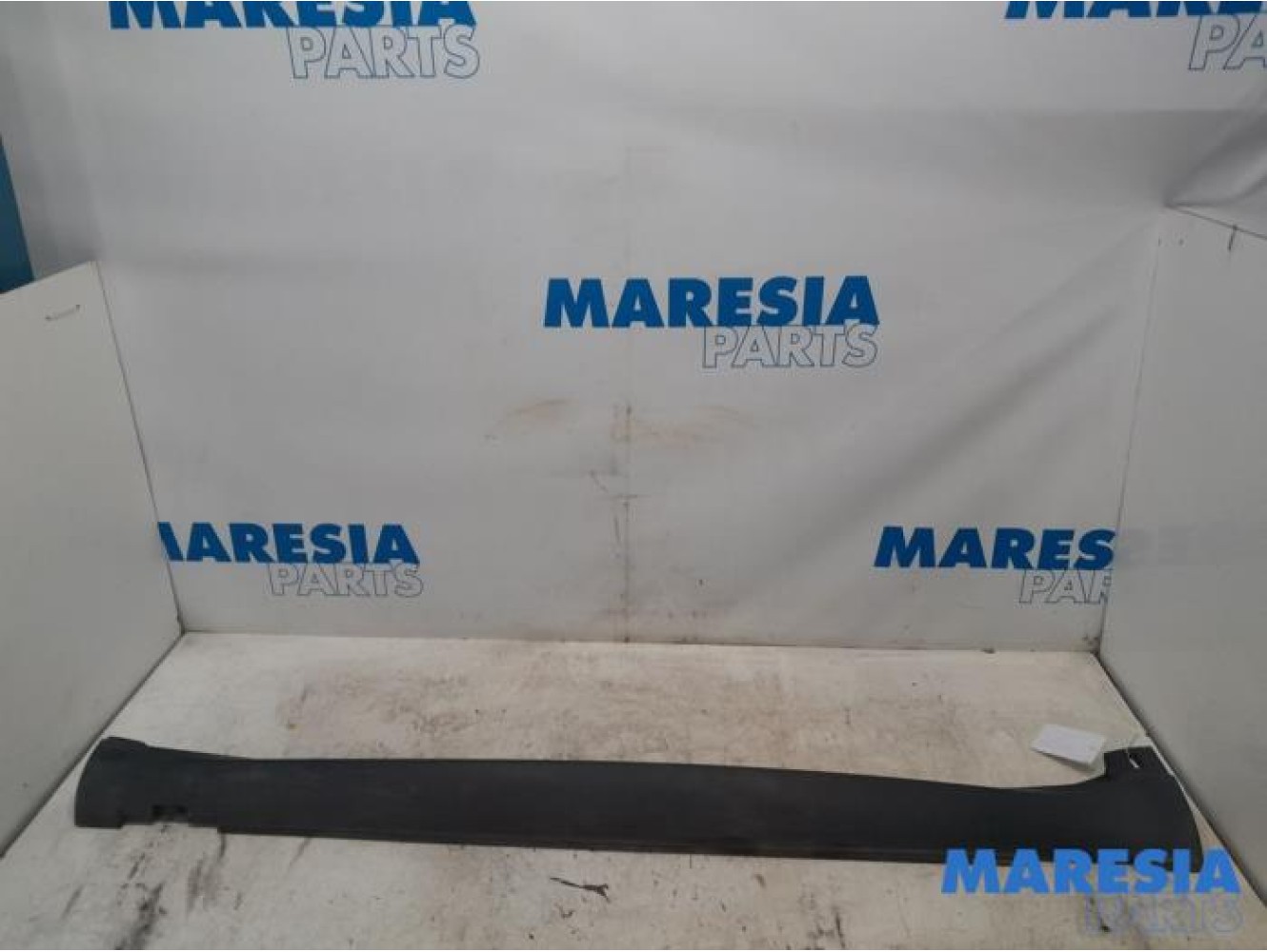 Citroen - C4 Cactus - Zijskirt links