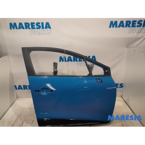 Renault - Clio - Front door 4-door, right