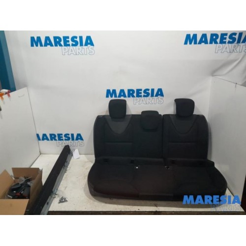 Renault - Clio - Rear bench seat