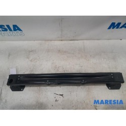 Renault - Clio - Rear bumper frame