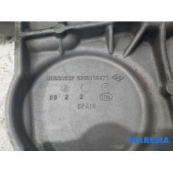 Renault - Megane Scenic - Couvercle de distribution
