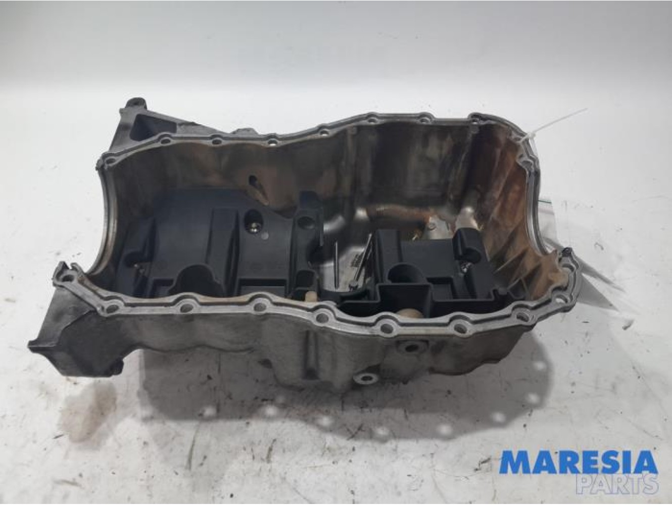 Renault - Megane Scenic - Couvercle carter