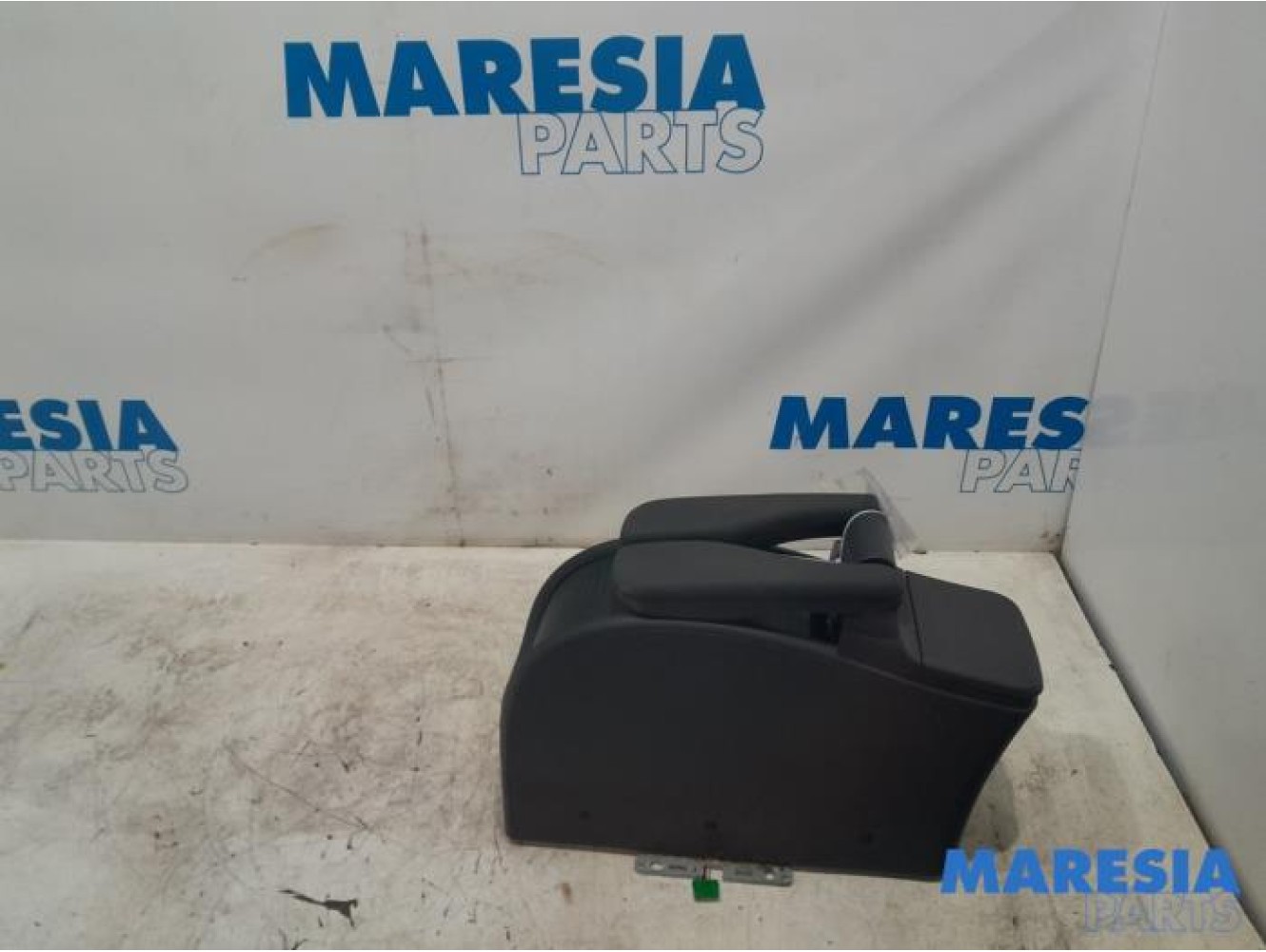 Renault - Grand Scenic - Middle console