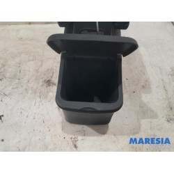 Renault - Grand Scenic - Middle console