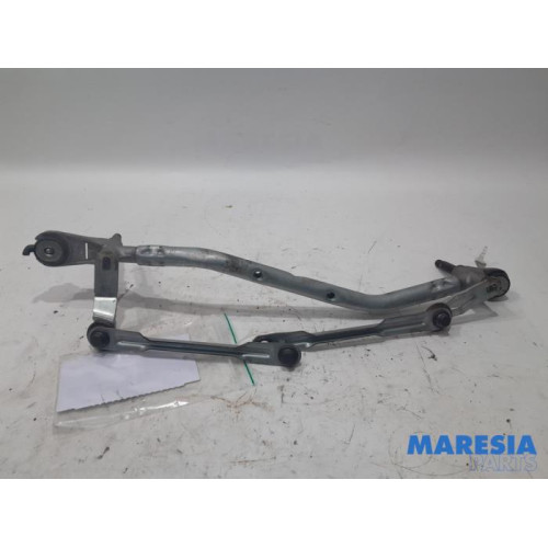 Citroen - DS3 - Wiper mechanism
