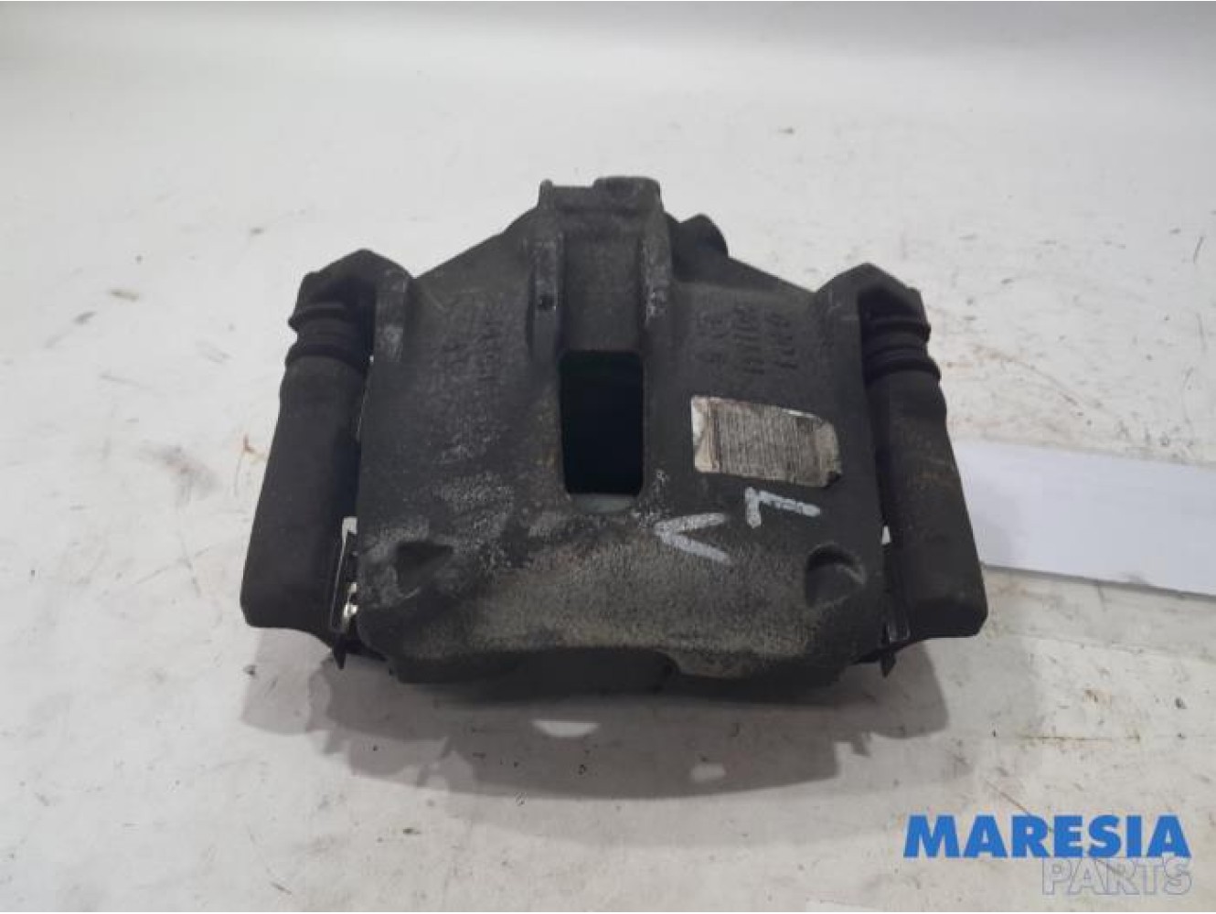Citroen - DS3 - Front brake calliper, left