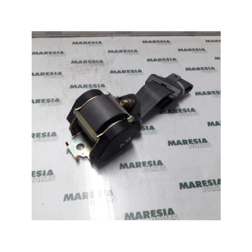 Renault - Megane - Front seatbelt, right