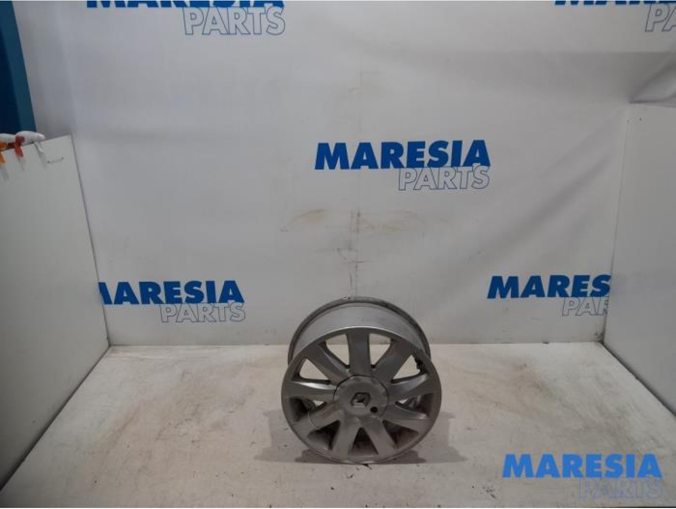 Renault - Grand Scenic - Wheel