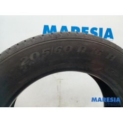 Renault - Grand Scenic - Tyre